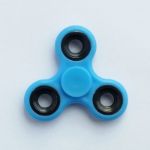 Fidget Spinner Świecący w Ciemności Niebieski  Prezenty warszawa