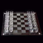 Gra z kieliszkami Imprezowe szachy prezent na parapetówkę dla znajomych