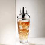 elegancki shaker barmański do koktajli