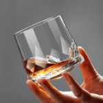 szklanka do whisky z obrotem