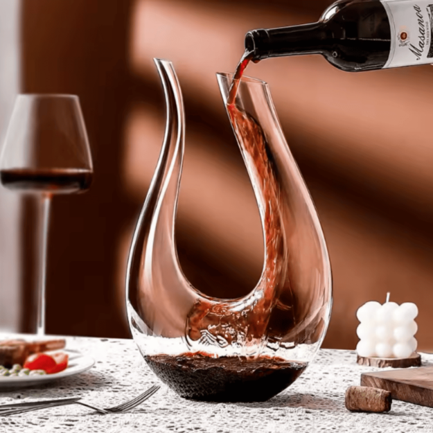 karafka litera U szkło 1200 ml