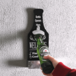 ścienny otwieracz retro z pojemnikiem
