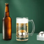 kulki lodowe stal nierdzewna w szklance whisky