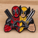 przypinka deadpool i wolverine emaliowana