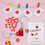 personalizowany brelok serce z literami alfabetu