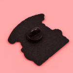 Przypinka you’re weird i’ll keep you pin szop opos emaliowany