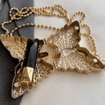 Torebka motyl diamentowa metalowa z łańcuszkiem premium