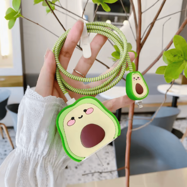 Osłonka na kabel awokado do ładowarki