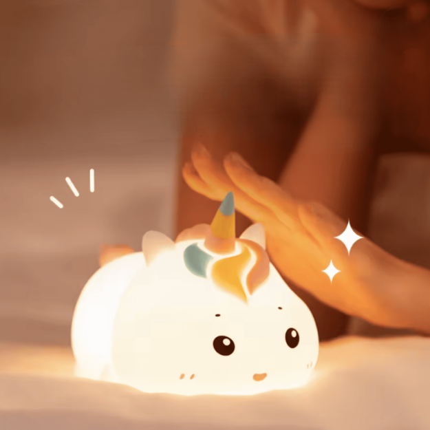 Lampka jednorożec LED – silikonowa nocna lampka RGB z pilotem