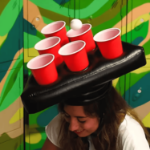 Nadmuchiwany kapelusz Beer Pong – gra imprezowa do picia