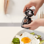 Młynki Joie Meow – zestaw młynków do soli i pieprzu w kształcie kotów