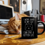 Kubek I work hard so my cat 350 ml czarny prezent dla kociarza