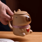 Kubek kapibara 400 ml ceramiczny z pokrywką prezent