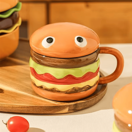 Kubek hamburger 350 ml ceramiczny z pokrywką Kubek hamburger 350 ml ceramiczny z pokrywką prezent