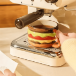 Kubek hamburger 350 ml ceramiczny z pokrywką prezent