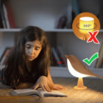 Lampka LED ptaszek drewniana 3 kolory 1800 mAh dotykowa
