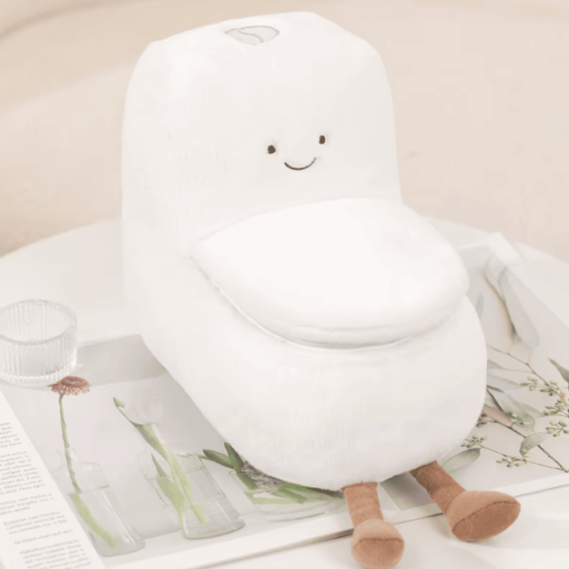 Pluszak Sedes – śmieszna maskotka łazienkowa