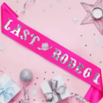 Szarfa Last Rodeo – różowy pasek na panieński kowbojski