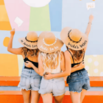 Kapelusz Bride To Be – plażowy kapelusz panny młodej