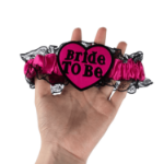 Podwiązka Bride To Be – biała lub różowa na panieński