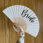 Wachlarz Bride – biały wachlarz panny młodej na panieński
