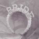 Opaska Bride perłowa biała – elegancka opaska panny młodej