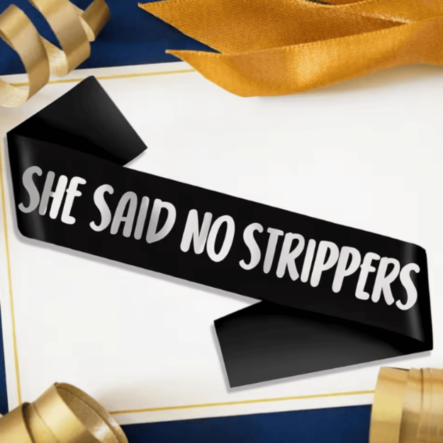 Szarfa She Said No Strippers czarna na kawalerski
