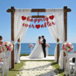 Baner Happily Ever After – brokatowy napis ślubny i panieński